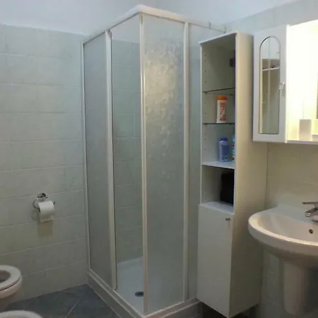 - Isr071018-dyb Apartament Castelsardo